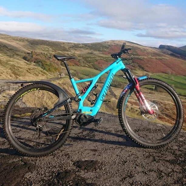 Mudhugger Mudguards Garde-Boue Arrière Large 760mm, Noir 4 Mudhugger Mudguards Garde-Boue Arrière Large 760mm, Noir – Image 4